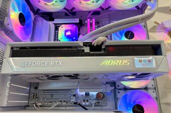 ⭐️ Ryzen 7 9800x3D, RTX 5090 32GB, 64GB RAM, 2TB SSD, 1200W - 8