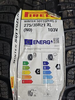 TESLA MODEL Y Originálne 21“ zimné pneumatiky Pirelli - 8