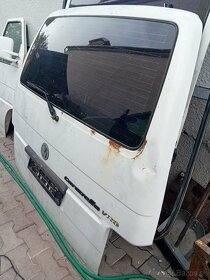 Zdravím mam tu nejaké diely na predaj na transportera t4 t4 - 8