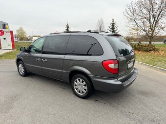 Chrysler Voyager - 8