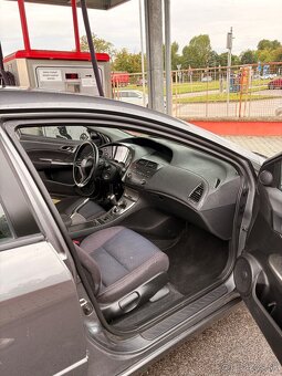 Honda Civic 1.8 VTEC Sport 6MT - 8