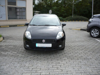Predám Fiat Grande  Punto 1,4 benzin - 8