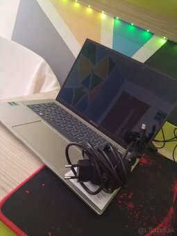 Asus Zenbook 14 OLED - 8