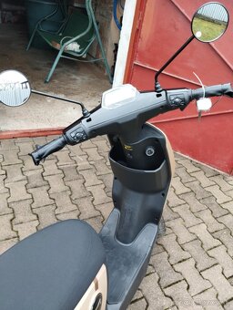 elektro skúter Vmoto CUX - 8