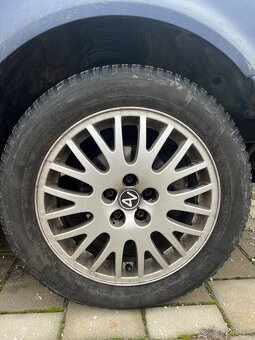 Volkswagen Golf 1.6sr 74kw - 8