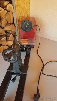 Predám sústruh značky Einhel TC-WW1000 - 8