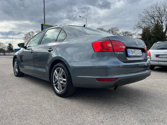 VW Jetta 1.6 TDI diesel, 77KW, MT5, rok:08.2011. - 8