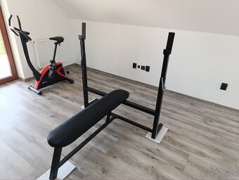 Lavička bench press - 8