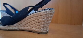 Tommy hilfiger .. Original Sandale Velkost 39 - 8
