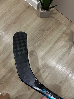 ✅HOKEJKA - BAUER NEXUS E4 ako SYNC - P92 - 77 FLEX - 162 CM✅ - 8
