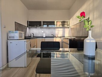 Pražský 3 izbový byt Ždiarska ulica, Nad jazerom, - 8