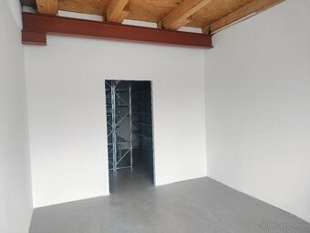 Sklad s parkovacími miestami - 8