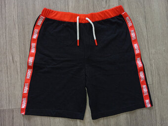 Čierne tepláky a kraťase Marvel 152 - 8