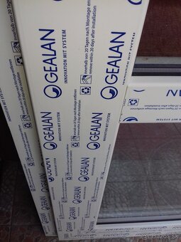 Predám vchodové dvere š 79cm x v 205cm a 90x200 čerešna - 8