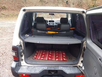 Predám Mitsubishi pajero 2,5GLX - 8