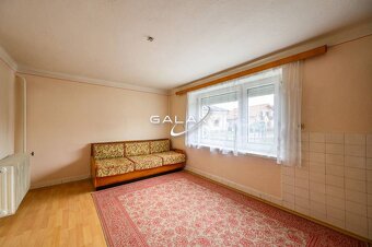 Rodinný dom s veľkým pozemkom na predaj – Vidiná, okres Luče - 8