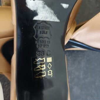 Dámske spoločenské sandále.38 - 8