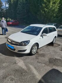 Opel Astra 1,7 81 KW 6 kvalt Combi - 8