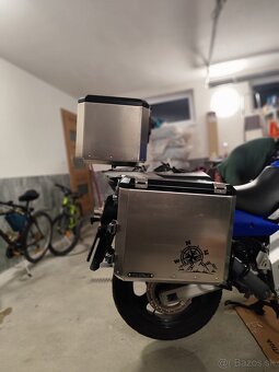 Suzuki DL650 V-STROM - 8