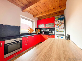 4 izbový bungalov v obci Valča, 232 m2 - 8