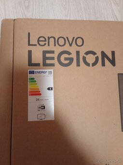 Lenovo Legion R27fc-30 - 8