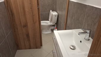 PREDAJ obchodný priestor v centre Trnavy (Štefánikova ulica) - 8