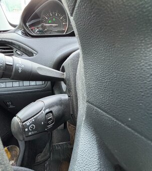 Peugeot 208 1.2 PureTech Active E6.2 - 8