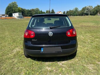 Volkswagen Golf 5 - 8