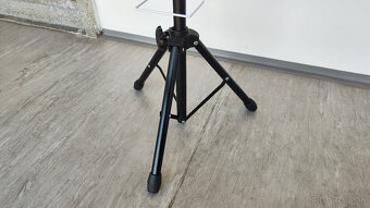 Tetovací stolík - tripod - 8