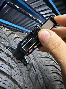 Continental 215/60R16 zimné pneumatiky - 8