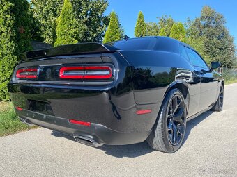 Dodge Challenger 5.7 Hemi V8 Super Track Pack - 8