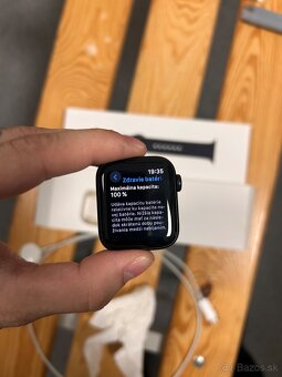 Apple Watch SE 2024 – 40mm GPS – TOP STAV - 8