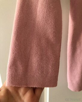 ————Bledoružový sveter Reserved, S/36, 5.80 E———— - 8