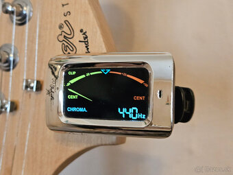 Fender Squier Affinity + Fender Champion 20 + príslušenstvo - 8