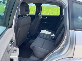 Audi A2 1.6 FSI - 8