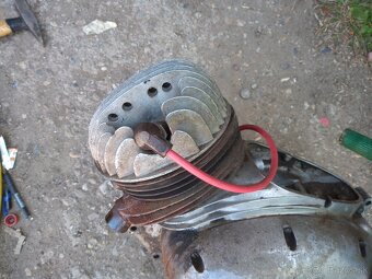 predám motor na CZ-125-150 - 8