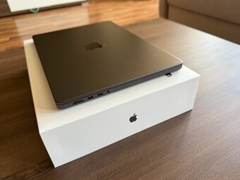 Apple Macbook Pro 14” M3 Pro 18GB RAM 512GB SSD - 8