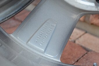 5x112 R17 Hlinikove disky Original Mercedes C-class W205 - 8