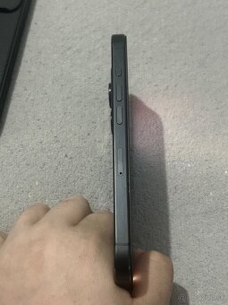 Predám Apple IPhone 15 PRO 128GB Black Titanium - 8