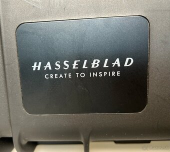 HASSELBLAD - 8