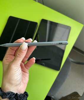 iPad 10.2 64 GB WiFi Vesmírne Sivý 2021 + pero + obal - 8