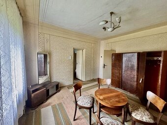 ZNÍŽENÁ CENA➔Rodinný dom s potenciálom v obci Záhorce - 8