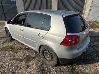 Predám Golf 5 , 1.4 Benzín 66kw - 8