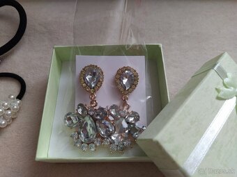 NOVÉ vlasové doplnky a svadobné náušnice (osobný odber) - 8