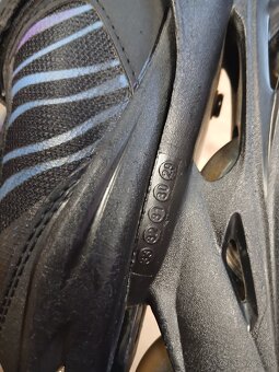 Dievčenské korčule 29-33 + chrániče. - 8