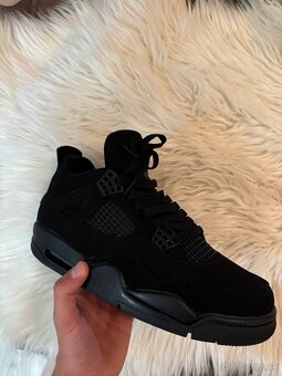 Jordan 4 - 8