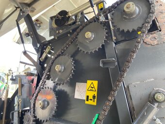 CLAAS ROLLANT 620 RC - 8