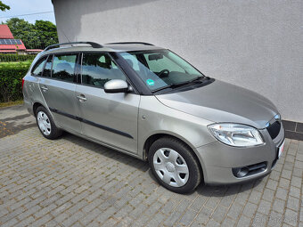 Škoda Fabia II 1,4 i Ambiente Klima ESP Combi 88.000Kč - 8