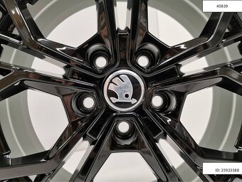 7J R17 5x112 ET45 alu disky Vw T-Roc, Škoda Karoq 1222 - 8