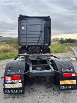 Renault Magnum - 8